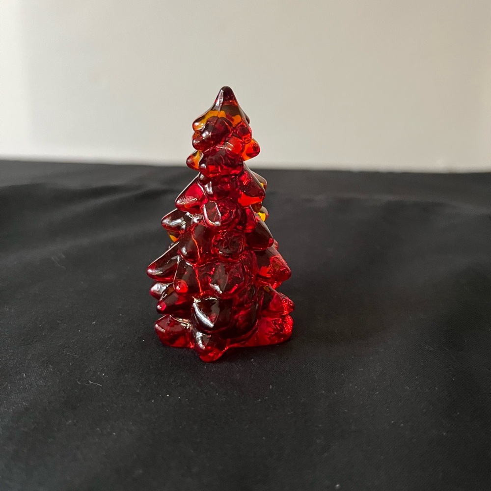 Vintage Mosser Red Glass Christmas Tree Figurine 395 Glow Selenium